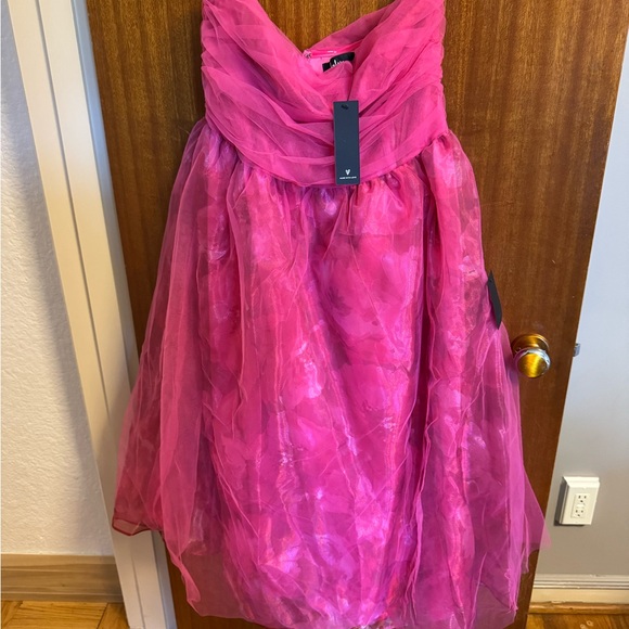 Lulus Dresses & Skirts - Lulu's Vibrant Hot Pink Strapless Party Dress